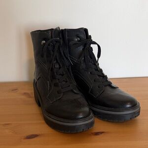 Naturalizer Black Lace-Up Platform Ankle Boots
